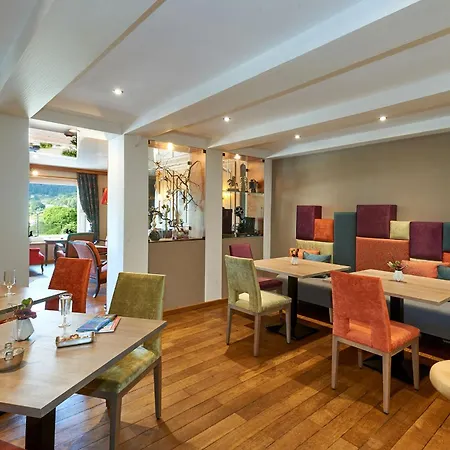 فندق Parc 3*