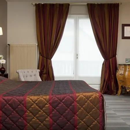 Parc Hotel 3*