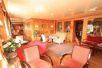 فندق Parc 3*