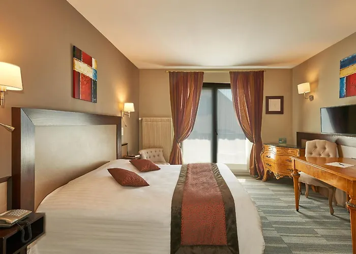 فندق Parc 3*